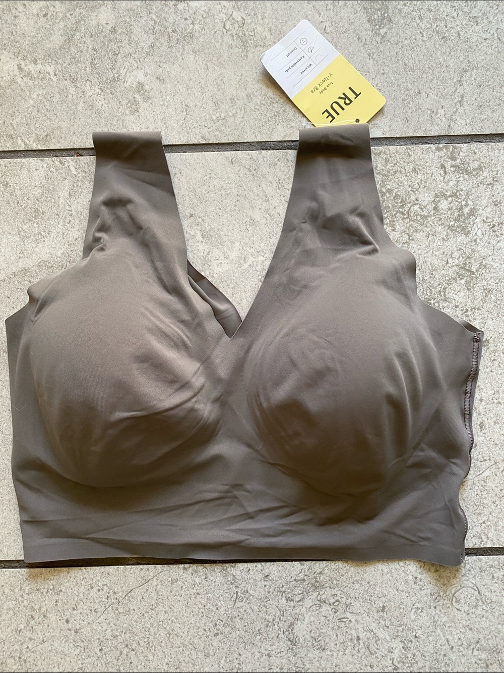 True & Co. V-neck Wireless Seamless Bra - Taupe Gray NWT